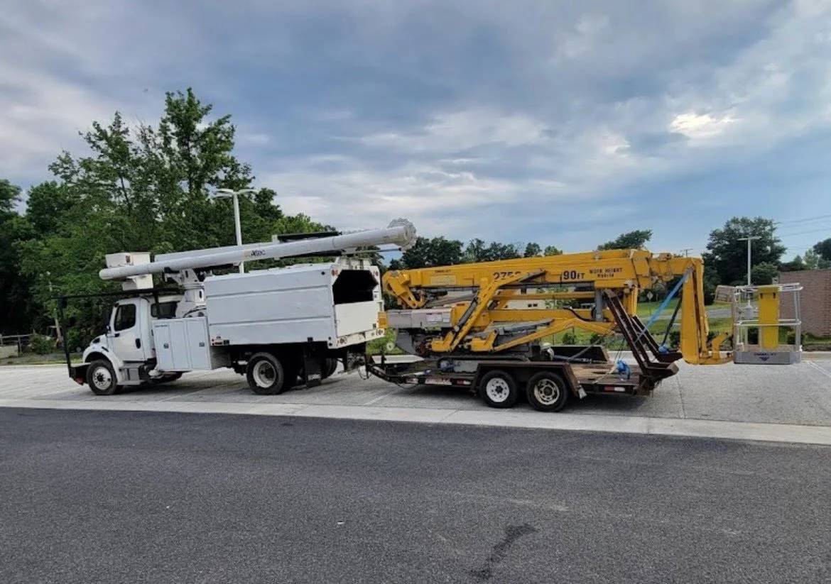 Superior Tree bucket truck and boom lift trailer ready for work